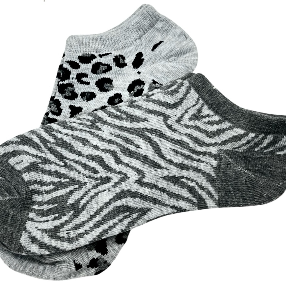 Women’s Low Cut Animal Print Socks 2 Pair Black Gray Zebra Leopard Print NEW